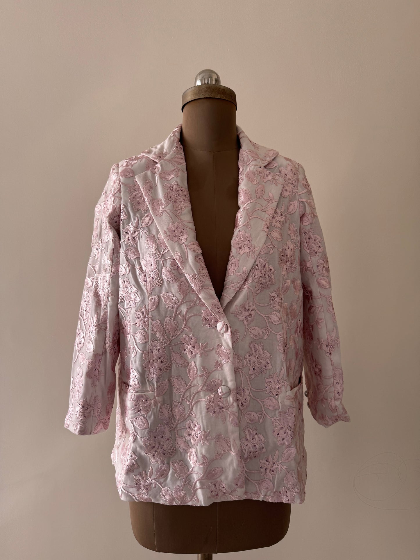 Pastel Pink and White Blazer - EIARAA STUDIO