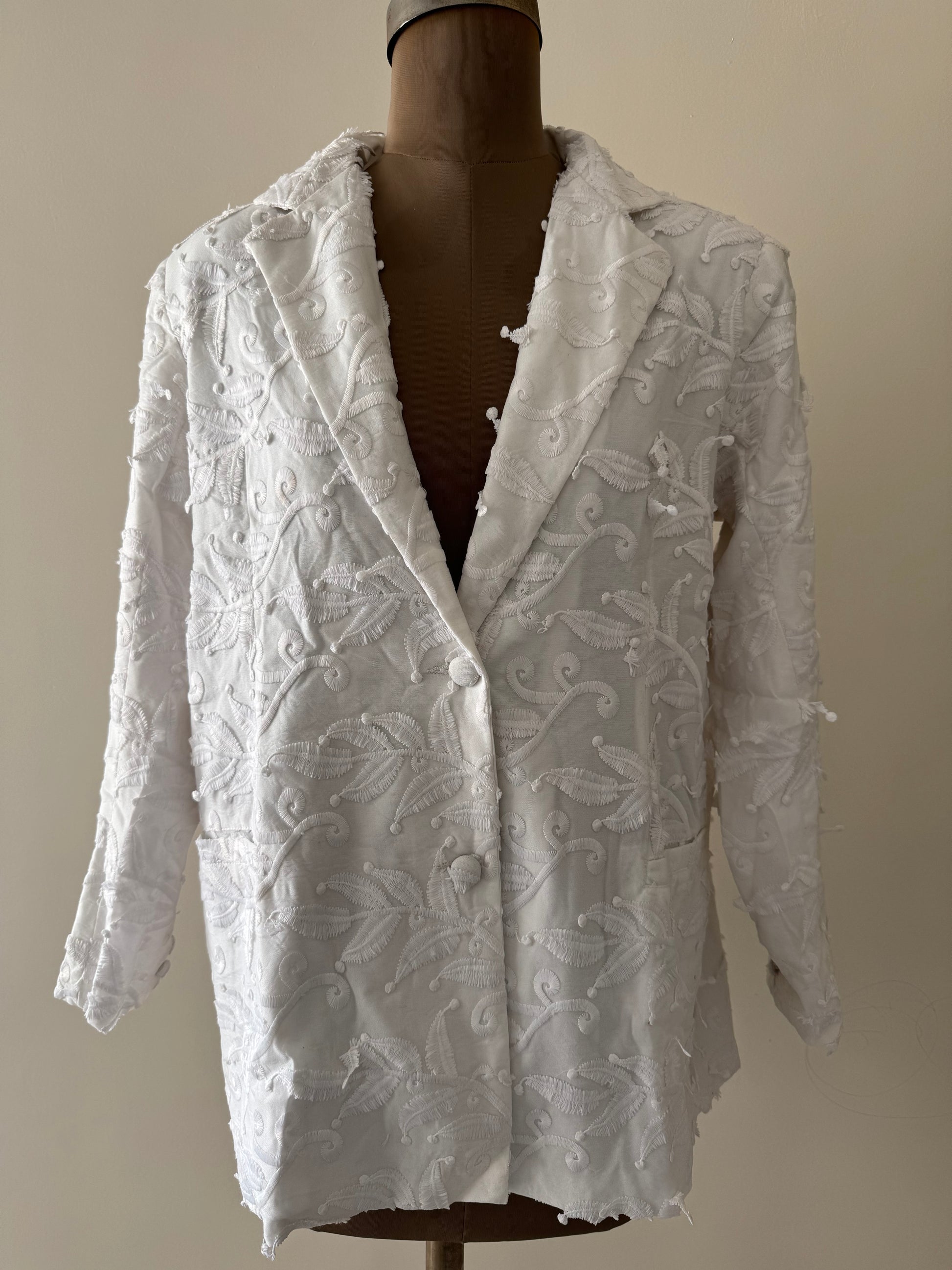White Blazer - EIARAA STUDIO