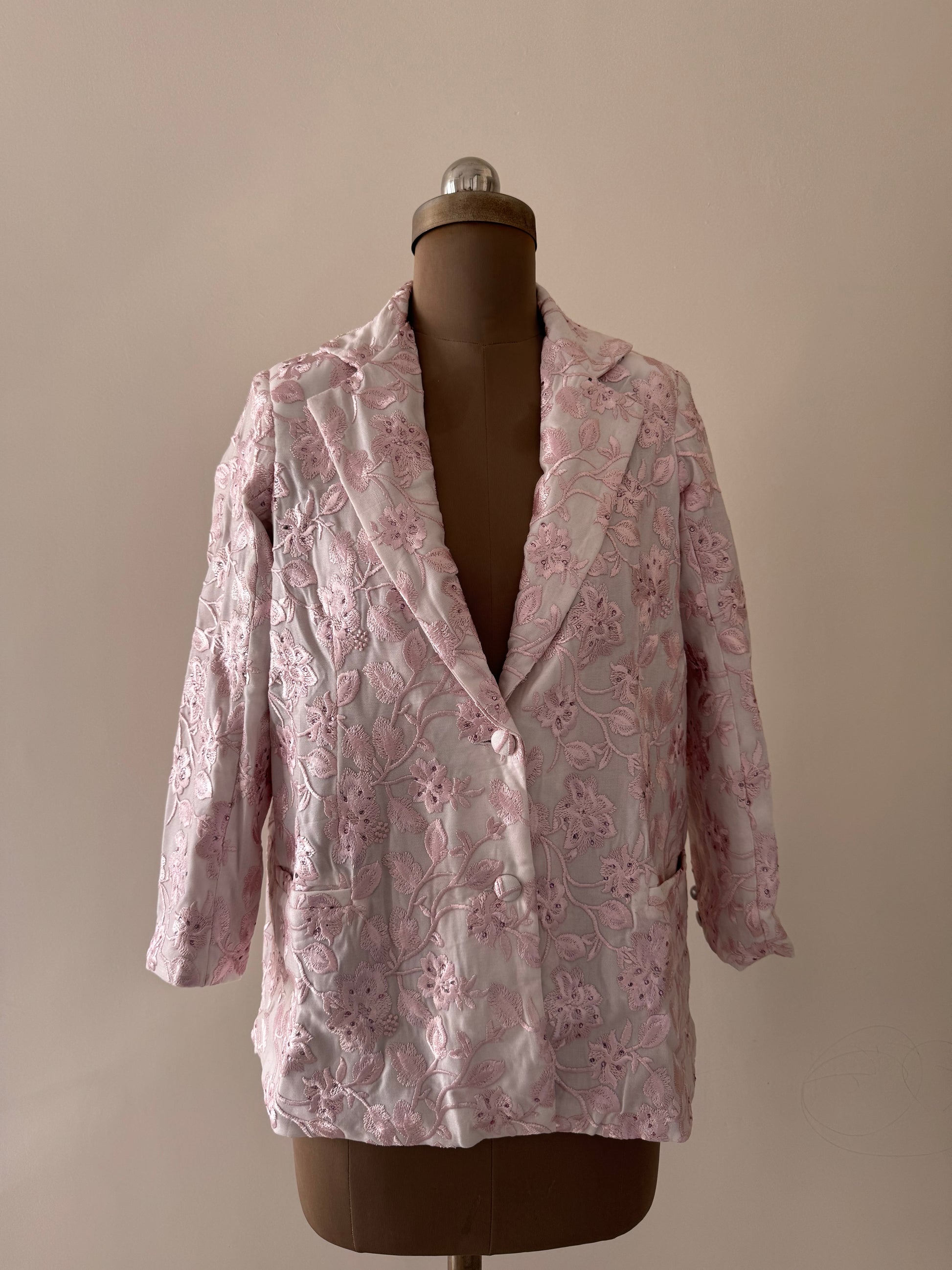 Pastel Pink and White Blazer - EIARAA STUDIO